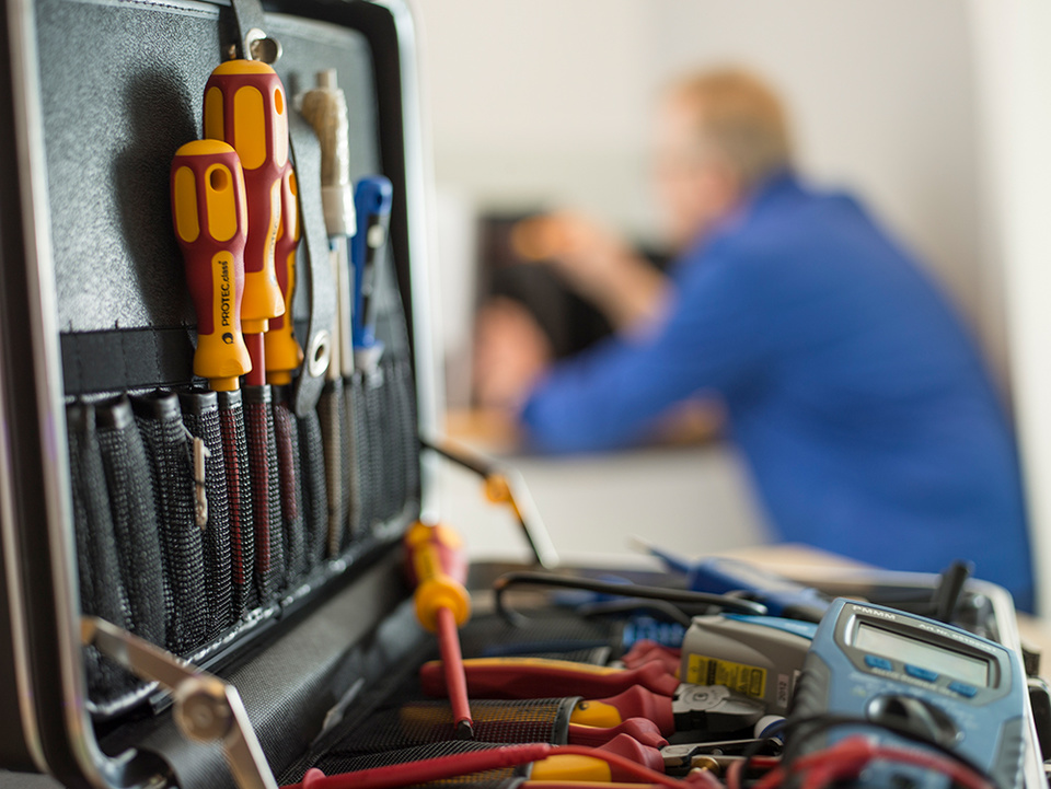 C F022411 bei RS Elektro- und Gebäudetechnik in Stuttgart