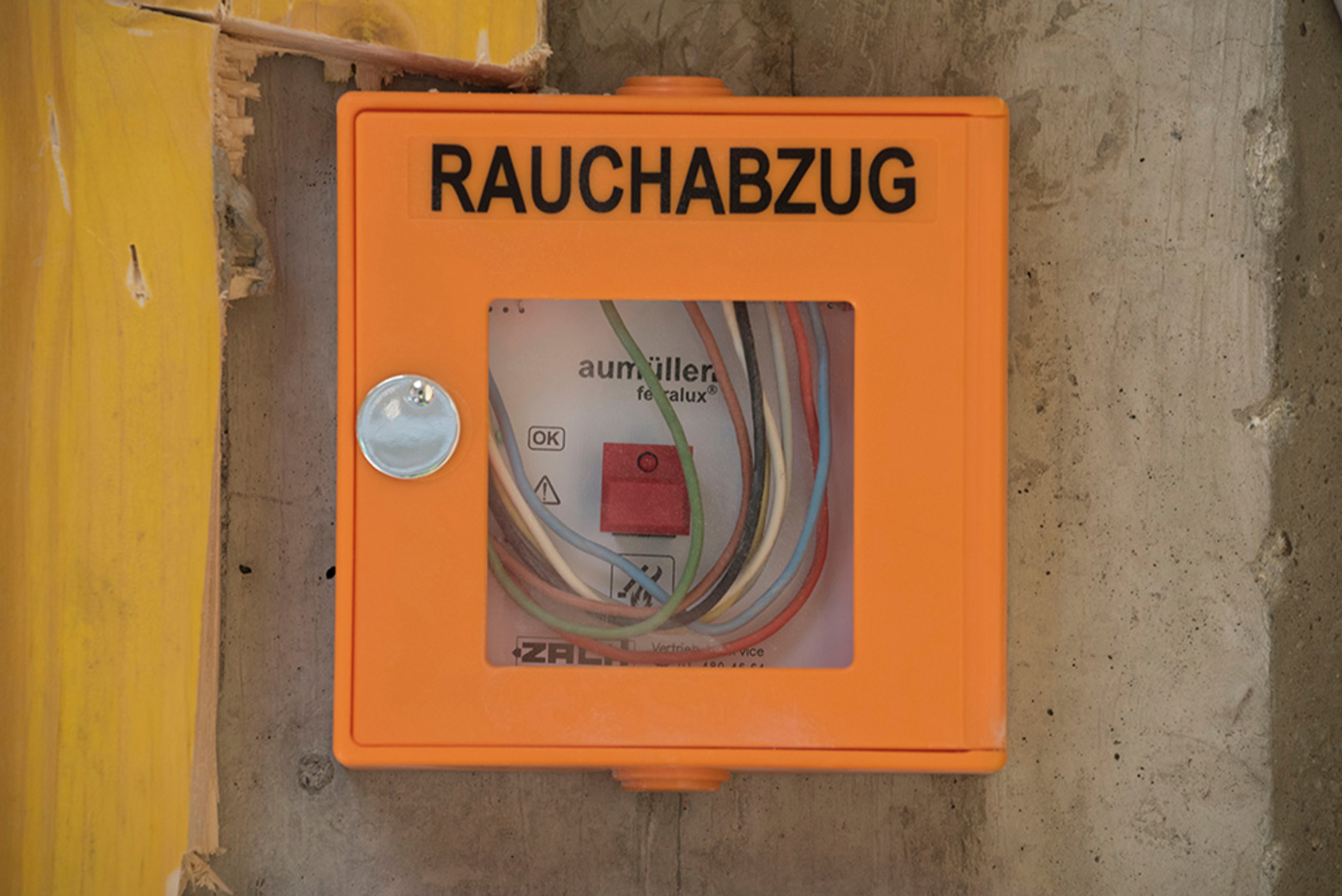 Rauchwärme­abzug bei RS Elektro- und Gebäudetechnik in Stuttgart