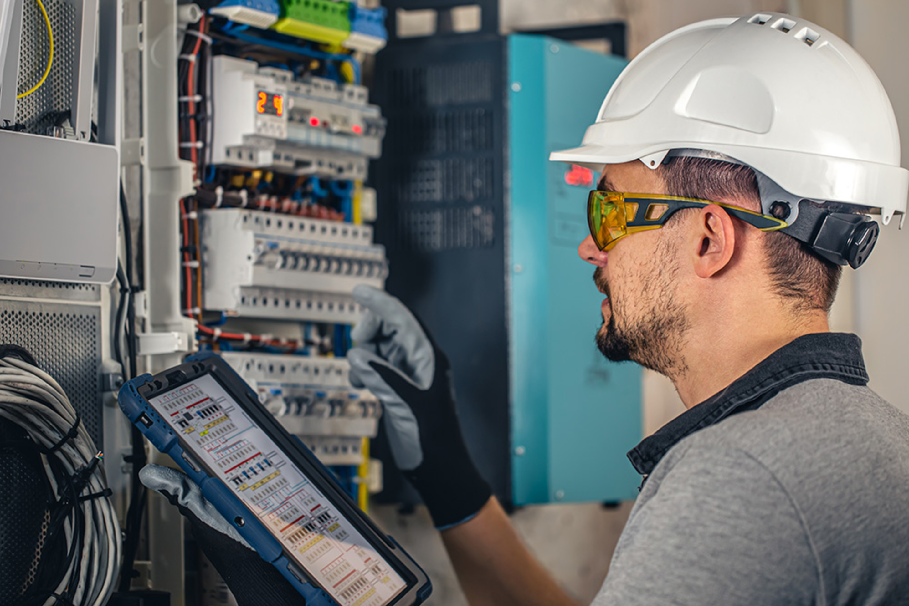 Industrie und Gewerbe bei RS Elektro- und Gebäudetechnik in Stuttgart
