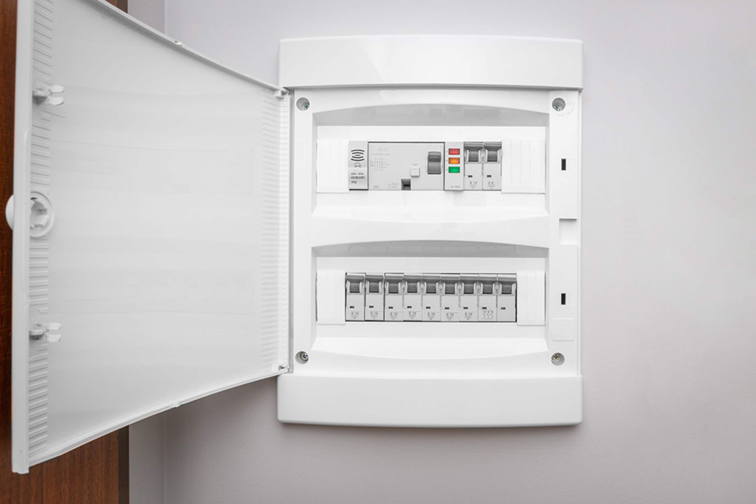 Über­spannungs­schutz bei RS Elektro- und Gebäudetechnik in Stuttgart